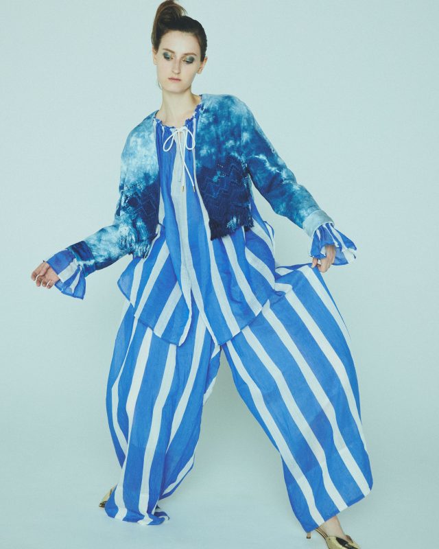 <h6>Linen denim + Embroidery Jacket with indigo dye_Indigo_JACKET 019-3<br />
Cotton silk stripe Set-up_blue_TOPS 126 & PANTS 122</h6>
