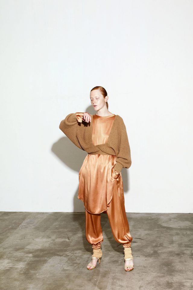 <h6>KNIT 095 & 092_CAMEL<br />
TUNIC 004 & PANTS 088_MAGNOLIA-RED CLAY</h6>
